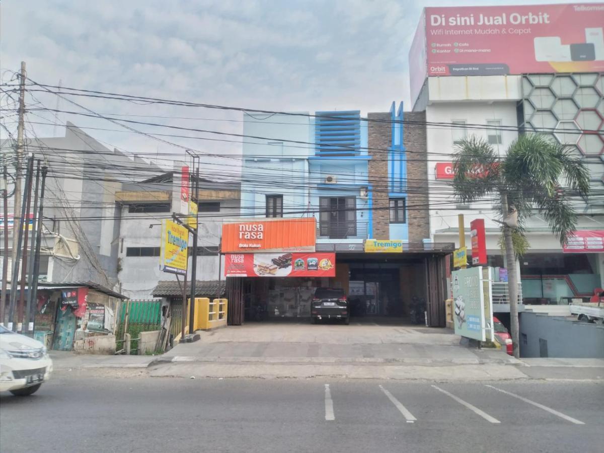 Hotel Syariah Tremigo Guesthouse Cirebon Esterno foto