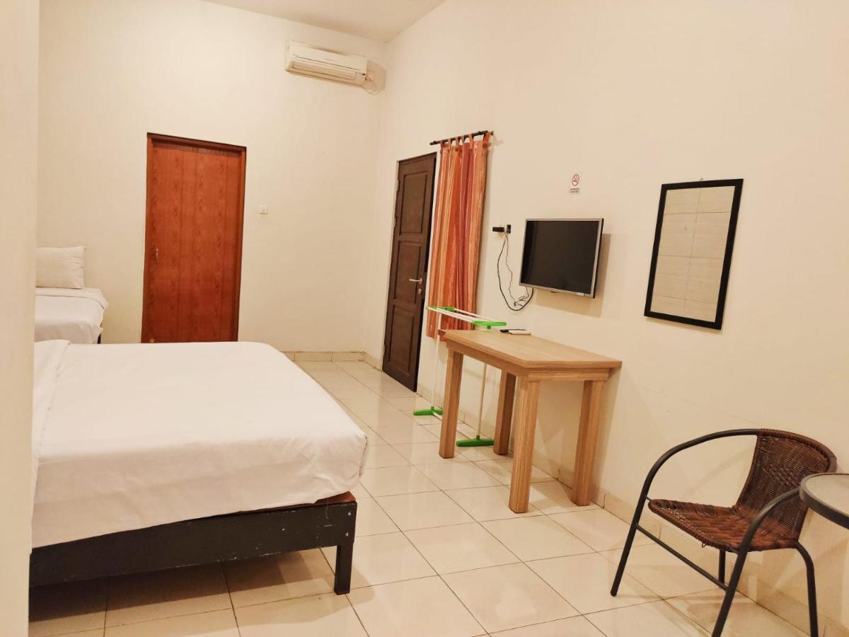 Hotel Syariah Tremigo Guesthouse Cirebon Esterno foto