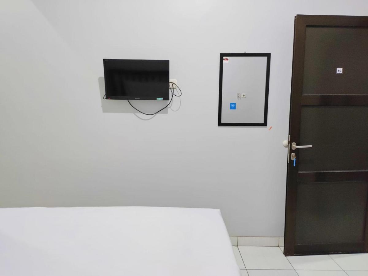 Hotel Syariah Tremigo Guesthouse Cirebon Esterno foto