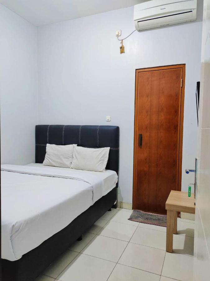 Hotel Syariah Tremigo Guesthouse Cirebon Esterno foto