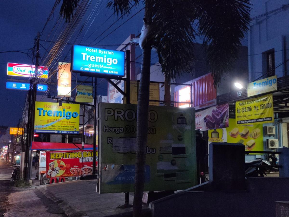 Hotel Syariah Tremigo Guesthouse Cirebon Esterno foto