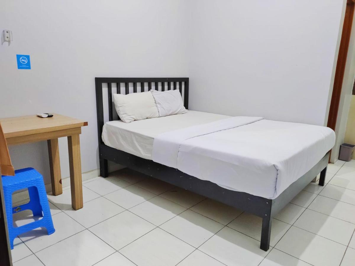 Hotel Syariah Tremigo Guesthouse Cirebon Esterno foto
