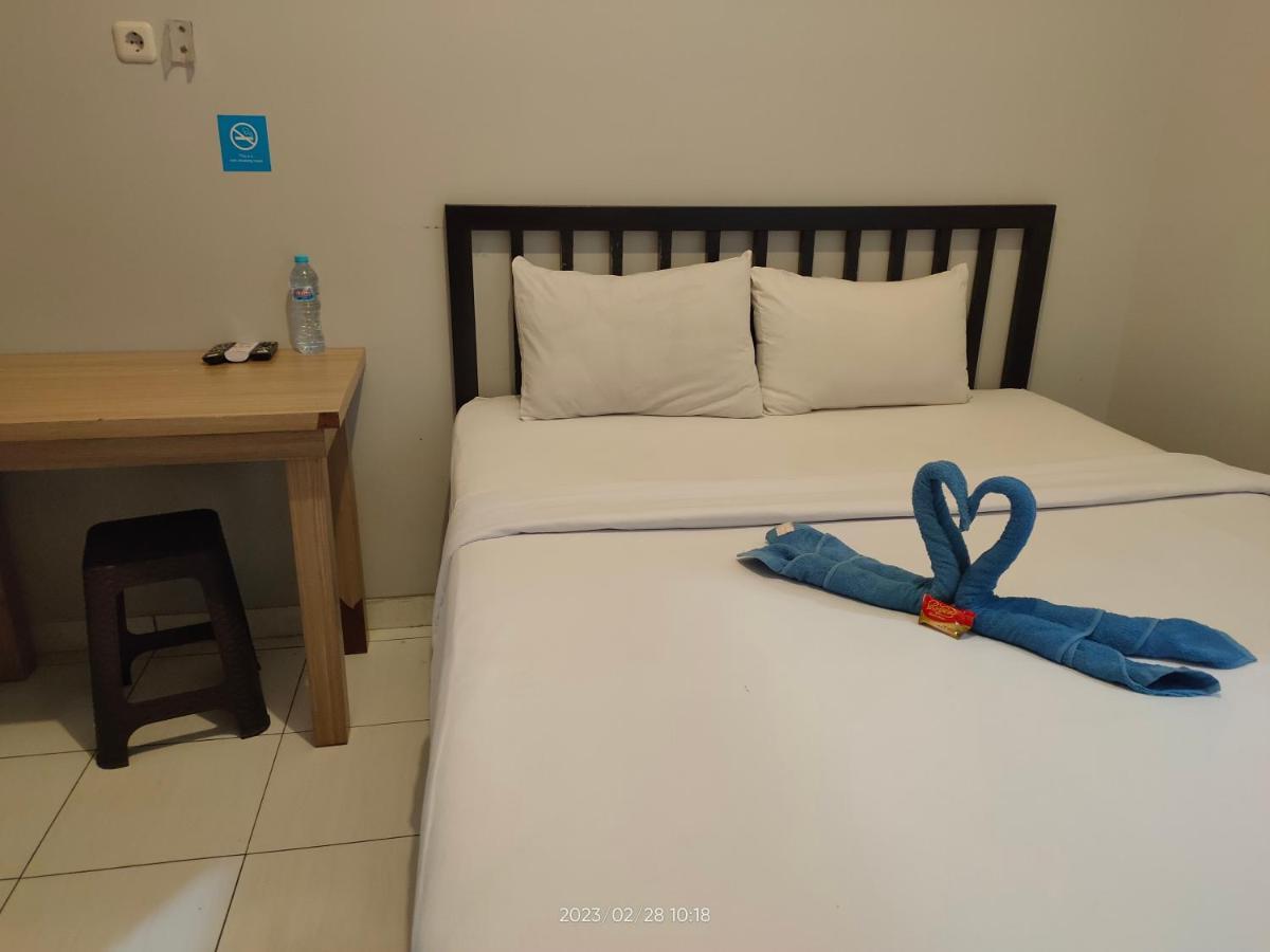 Hotel Syariah Tremigo Guesthouse Cirebon Esterno foto