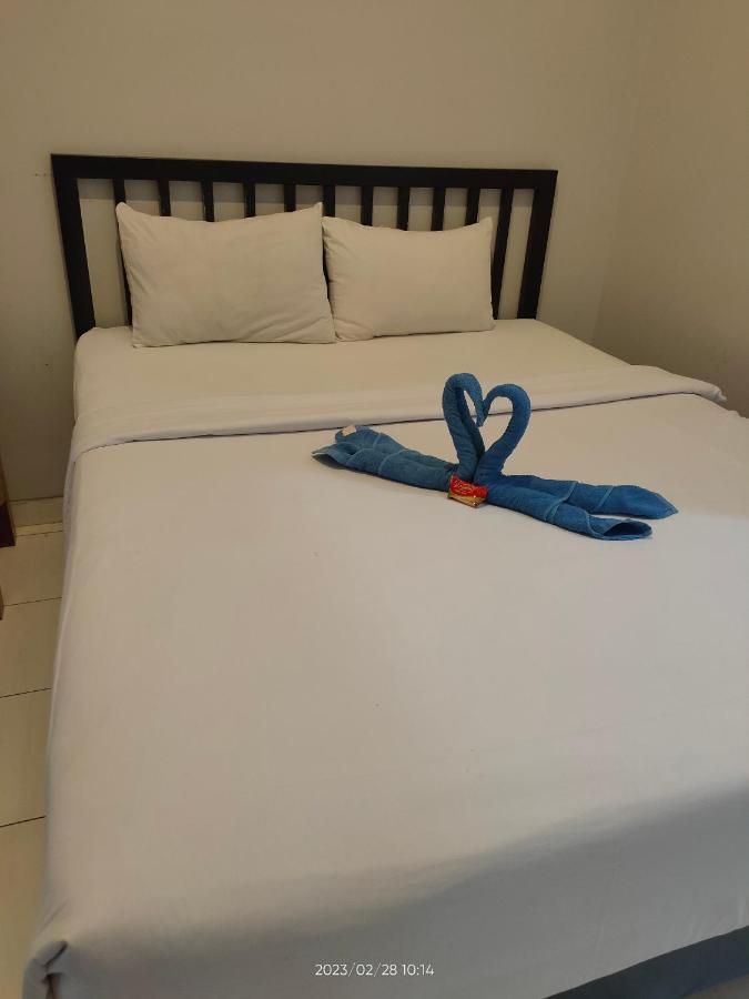 Hotel Syariah Tremigo Guesthouse Cirebon Esterno foto