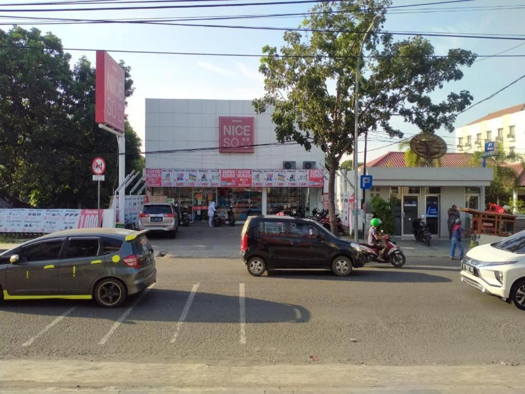 Hotel Syariah Tremigo Guesthouse Cirebon Esterno foto