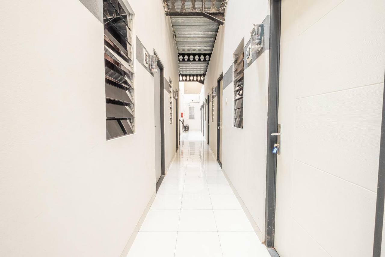 Hotel Syariah Tremigo Guesthouse Cirebon Esterno foto