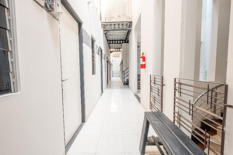 Hotel Syariah Tremigo Guesthouse Cirebon Esterno foto